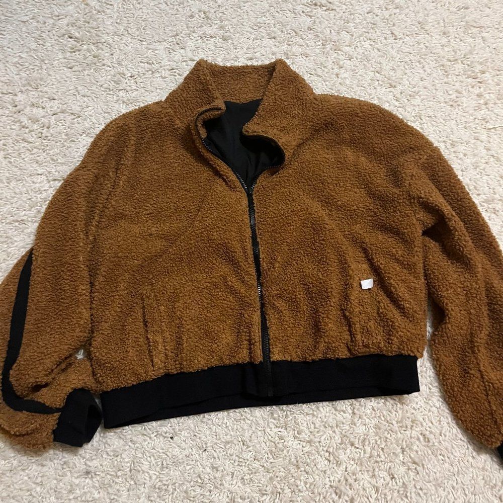 Fabletics Reversible Jacket Size Xl - image 1